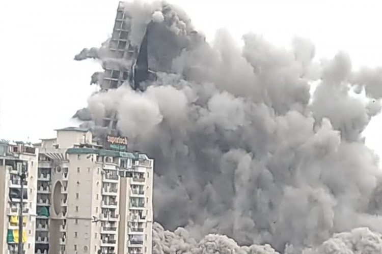 Companies of India and South Africa together demolished the twin tower of Noida; Won many awards for demolishing