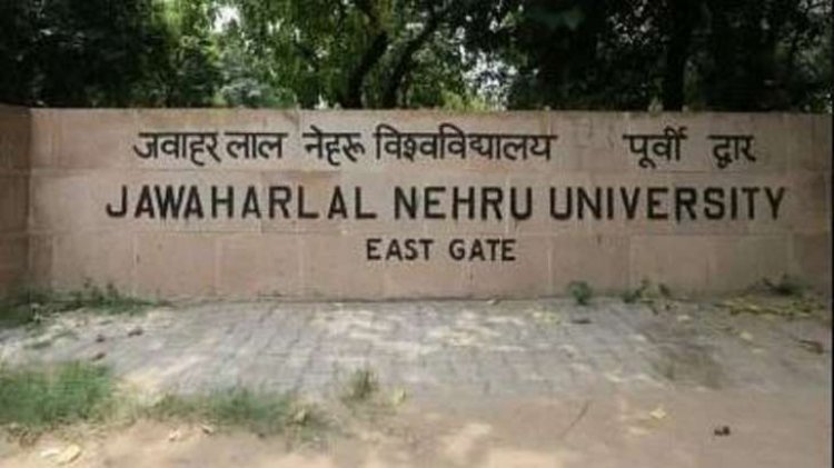 Two students injured in clash between two groups in JNU, police increased security outside the campus