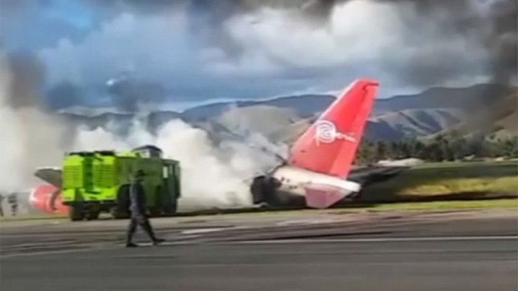 Peru Plane Crash: Fierce collision of passenger plane running on the runway with fire truck