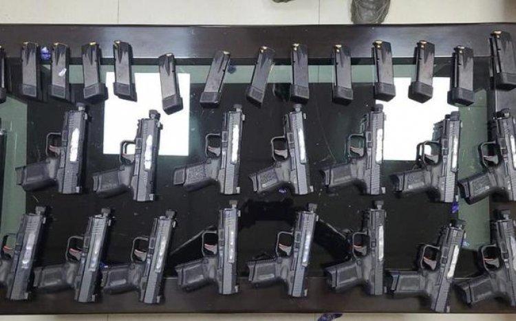 Big success for Delhi Police, three arrested with 22 pistols and 5 magazines