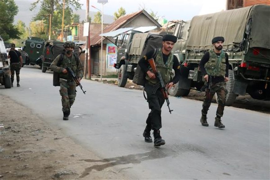 Big success for security forces in Jammu and Kashmir, two Jaish terrorist associates arrested in Pulwama