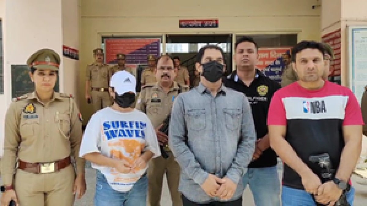 स्क्रैप माफिया रवि काना की महिला मित्र काजल आज से पुलिस रिमांड पर खुलेंगे कई राज