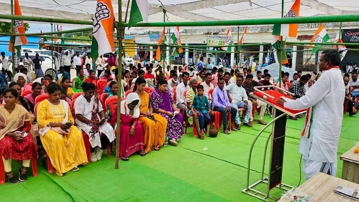 बलौदाबाज़ार घटना पर कांग्रेस का प्रदर्शन, बीजापुर में कवासी लखमा ने  गृह मंत्री विजय शर्मा से मांगा इस्तीफा