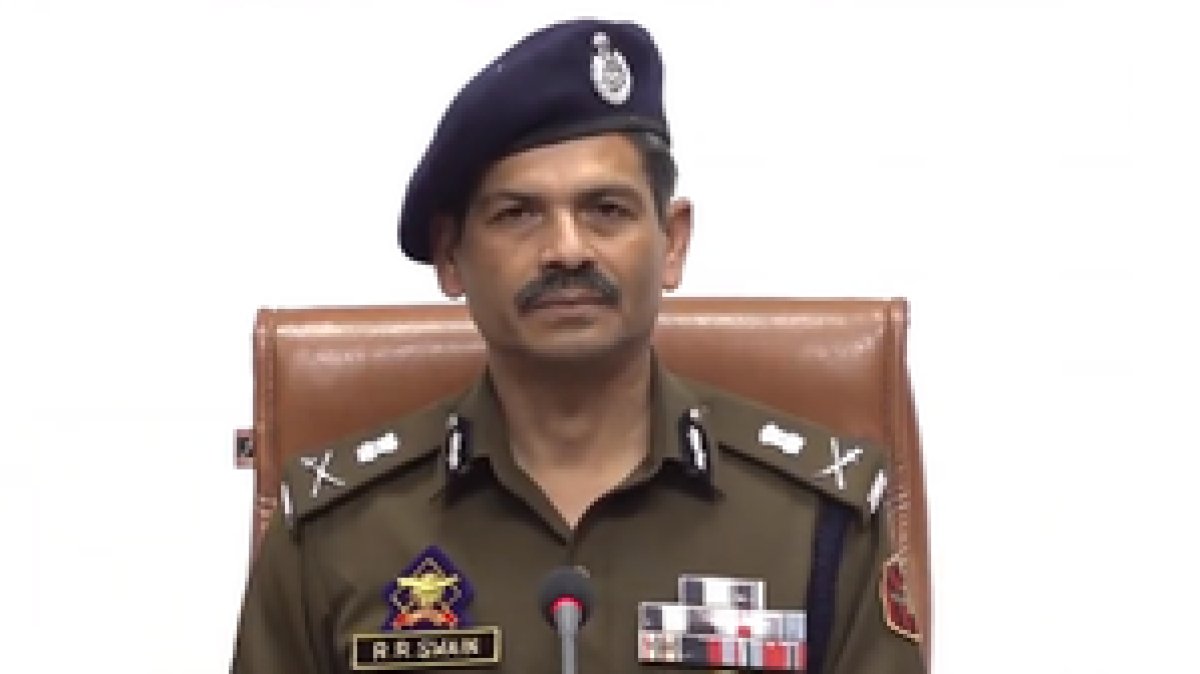 जम्मू-कश्मीर के डीजीपी ने शौर्य चक्र से सम्मानित पुलिसकर्मियों की सराहना की