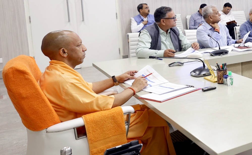 फायर एनओसी की वैधता समाप्त होने से पहले ही जारी करें नोटिस, जनसुरक्षा से कोई समझौता नहीं : मुख्यमंत्री योगी आदित्यनाथ फायर एनओसी की वैधता समाप्त होने से पहले ही जारी करें नोटिस, जनसुरक्षा से कोई समझौता नहीं : मुख्यमंत्री योगी आदित्यनाथ