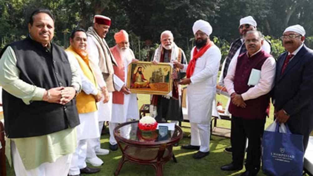 पंजाब पहुंचे पद्मश्री संत निरंजन दास, एयरपोर्ट पर हुआ भव्य स्वागत पंजाब पहुंचे पद्मश्री संत निरंजन दास, एयरपोर्ट पर हुआ भव्य स्वागत