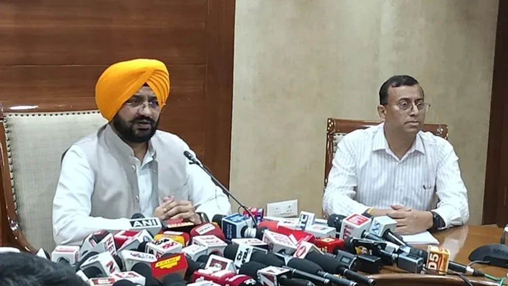 गुरु रविदास जी के 650वें प्रकाश पर्व पर पंजाब सरकार का बड़ा अभियान, लाखों पौधे लगेंगे, ऐतिहासिक आयोजन की तैयारी गुरु रविदास जी के 650वें प्रकाश पर्व पर पंजाब सरकार का बड़ा अभियान, लाखों पौधे लगेंगे, ऐतिहासिक आयोजन की तैयारी