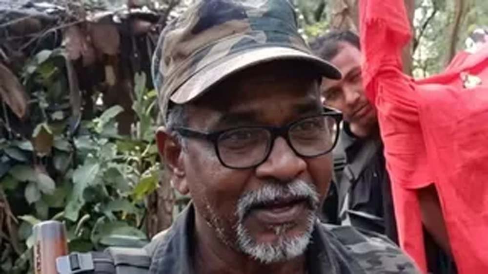 झारखंड में 2.20 करोड़ के इनामी माओवादी मिसिर बेसरा सहित पांच गिरफ्तार झारखंड में 2.20 करोड़ के इनामी माओवादी मिसिर बेसरा सहित पांच गिरफ्तार