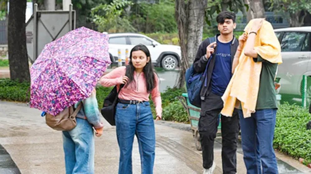 पंजाब-चंडीगढ़ में 20 जुलाई से बदलेगा मौसम, बारिश के आसार, आज उमस और गर्मी से राहत नहीं पंजाब-चंडीगढ़ में 20 जुलाई से बदलेगा मौसम, बारिश के आसार, आज उमस और गर्मी से राहत नहीं
