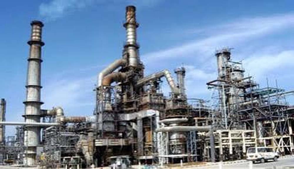 बाड़मेर में 1000 नए तेल कुएं खोदकर उत्पादन तीन लाख बैरल प्रतिदिन बढ़ाने की तैयारी बाड़मेर में 1000 नए तेल कुएं खोदकर उत्पादन तीन लाख बैरल प्रतिदिन बढ़ाने की तैयारी
