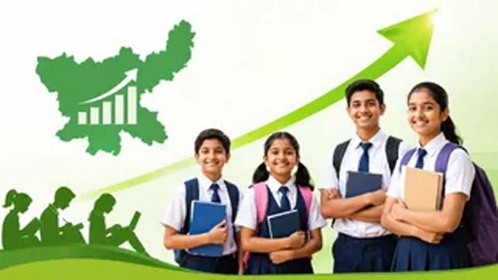 झारखंड में ऊपरी कक्षाओं में घटा नामांकन, ड्रॉपआउट दर बनी बड़ी चुनौती झारखंड में ऊपरी कक्षाओं में घटा नामांकन, ड्रॉपआउट दर बनी बड़ी चुनौती