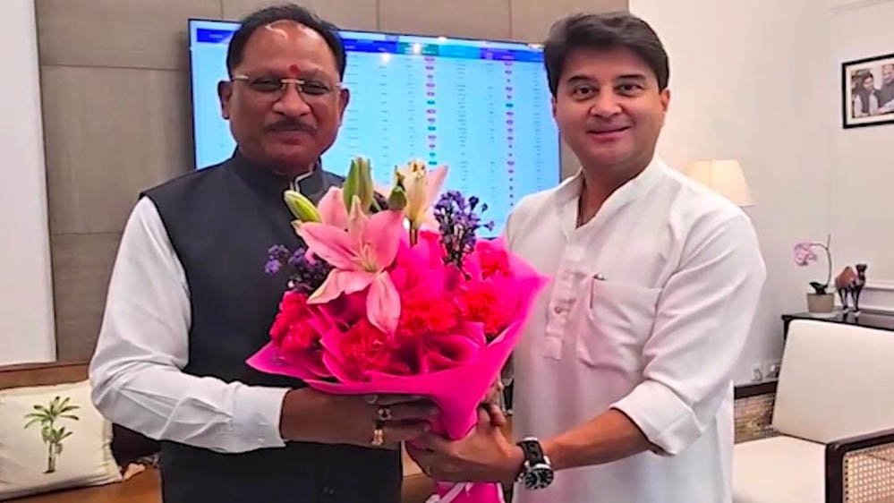 छत्तीसगढ़ के दूरस्थ क्षेत्रों को मिलेगी मजबूत डिजिटल पहचान, 2,305 नए मोबाइल टावरों के लिए मुख्यमंत्री विष्णु देव साय ने केंद्र से मांगी मंजूरी छत्तीसगढ़ के दूरस्थ क्षेत्रों को मिलेगी मजबूत डिजिटल पहचान, 2,305 नए मोबाइल टावरों के लिए मुख्यमंत्री विष्णु देव साय ने केंद्र से मांगी मंजूरी