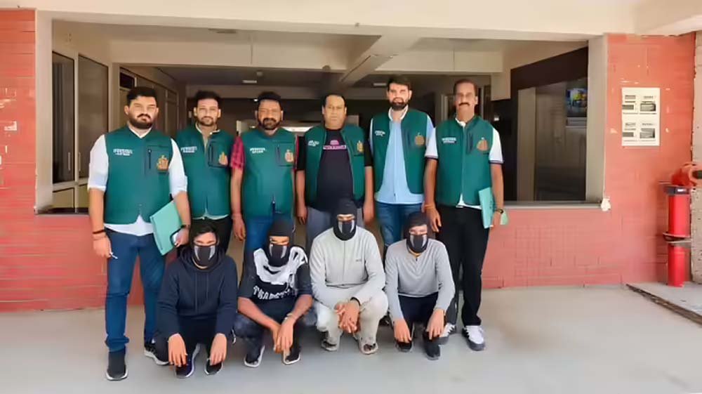 दिल्ली में आतंकी साजिश नाकाम, ISI हैंडलर से जुड़े 4 आरोपी गिरफ्तार दिल्ली में आतंकी साजिश नाकाम, ISI हैंडलर से जुड़े 4 आरोपी गिरफ्तार