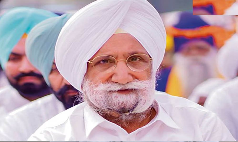 पंजाब कांग्रेस में बढ़ी अंदरूनी कलह! रंधावा ने हाईकमान पर उठाए सवाल, राहुल गांधी की वापसी पर निगाहें पंजाब कांग्रेस में बढ़ी अंदरूनी कलह! रंधावा ने हाईकमान पर उठाए सवाल, राहुल गांधी की वापसी पर निगाहें