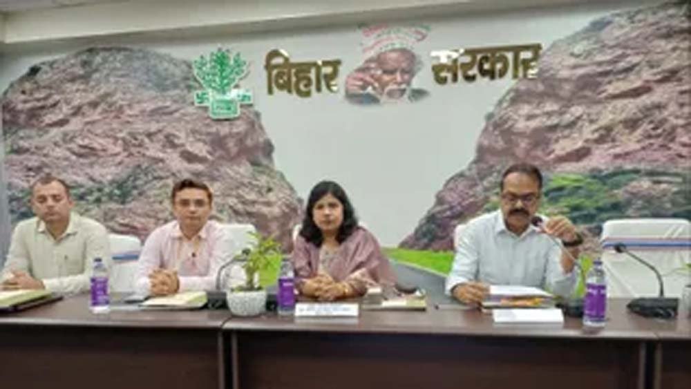 बिहार सरकार का बड़ा कदम, विदेश जाने वाले कामगारों को मिलेगा सुरक्षित रोजगार बिहार सरकार का बड़ा कदम, विदेश जाने वाले कामगारों को मिलेगा सुरक्षित रोजगार