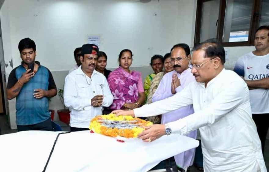 CM साय आज गनियारी पहुंचेंगे, तीजन बाई की श्रद्धांजलि सभा में होंगे शामिल CM साय आज गनियारी पहुंचेंगे, तीजन बाई की श्रद्धांजलि सभा में होंगे शामिल