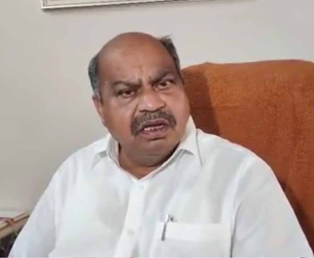 CG के बीजेपी विधायक का कांग्रेस पर निशाना, बोले- ‘भारत माता की जय नहीं बोलना तो चीन-इटली चले जाएं’ CG के बीजेपी विधायक का कांग्रेस पर निशाना, बोले- ‘भारत माता की जय नहीं बोलना तो चीन-इटली चले जाएं’