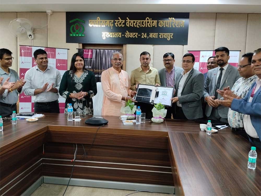 छत्तीसगढ़ स्टेट वेयरहाउसिंग कार्पोरेशन के कर्मचारियों को उपहार छत्तीसगढ़ स्टेट वेयरहाउसिंग कार्पोरेशन के कर्मचारियों को उपहार