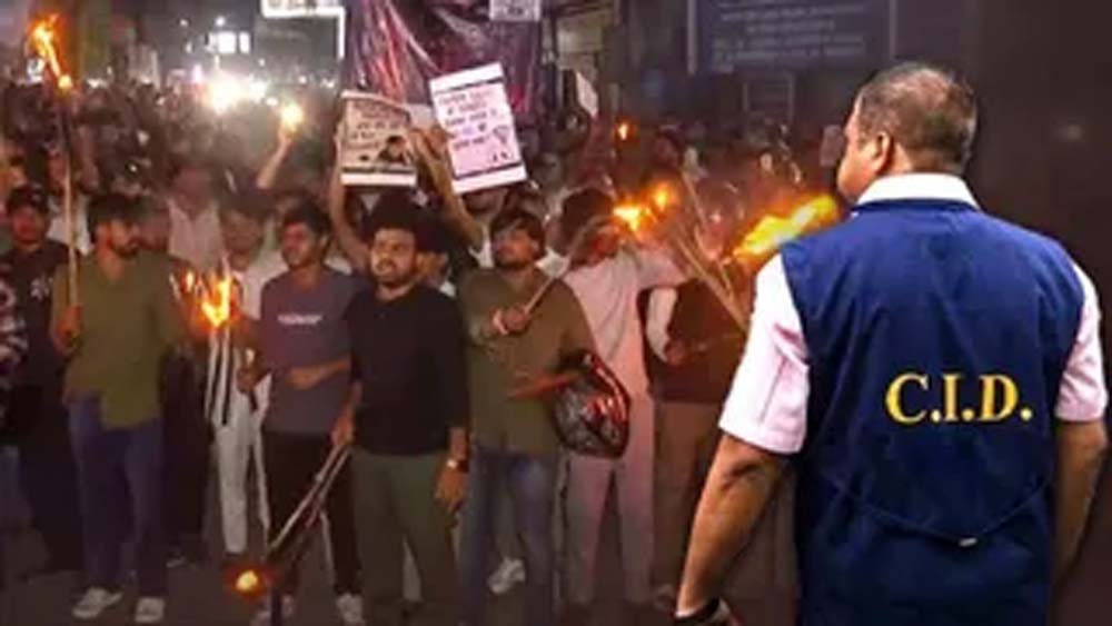 JPSC धांधली केस में CID का बड़ा एक्शन, 15 से ज्यादा ठिकानों पर छापेमारी JPSC धांधली केस में CID का बड़ा एक्शन, 15 से ज्यादा ठिकानों पर छापेमारी