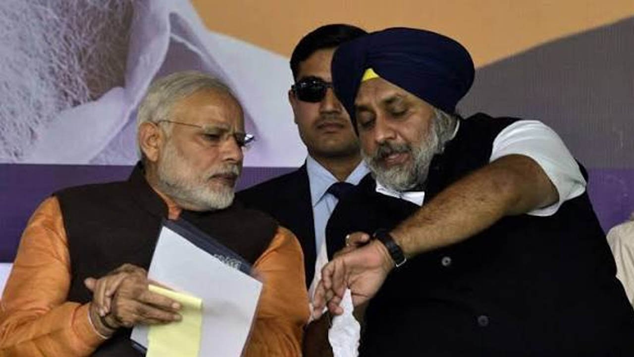 BJP-Akali गठबंधन पर फिर सस्पेंस! PM मोदी-सुखबीर बादल की मुलाकात से गरमाई चर्चा, सैनी के बयान से ठंडी पड़ी बात BJP-Akali गठबंधन पर फिर सस्पेंस! PM मोदी-सुखबीर बादल की मुलाकात से गरमाई चर्चा, सैनी के बयान से ठंडी पड़ी बात