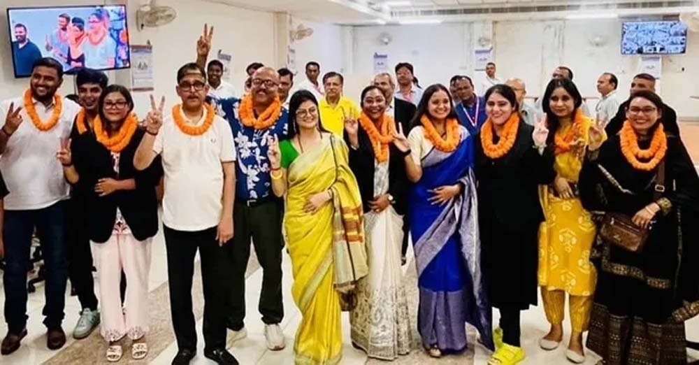 झारखंड एडवोकेट एसोसिएशन चुनाव में महिलाओं का दबदबा, 9 में 7 कार्यकारिणी पद जीते झारखंड एडवोकेट एसोसिएशन चुनाव में महिलाओं का दबदबा, 9 में 7 कार्यकारिणी पद जीते