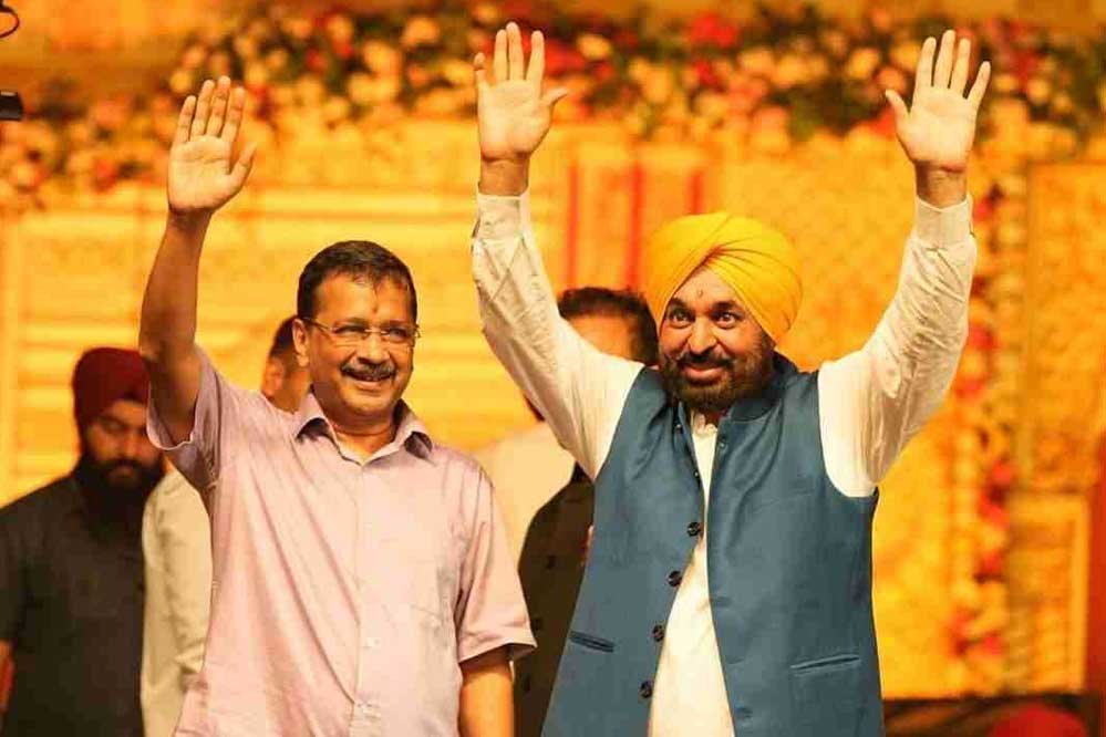 पंजाब में हिंदू वोटों पर AAP की नजर! ‘सनातनी’ दांव से BJP को टक्कर, 2027 में बदलेगा सियासी समीकरण पंजाब में हिंदू वोटों पर AAP की नजर! ‘सनातनी’ दांव से BJP को टक्कर, 2027 में बदलेगा सियासी समीकरण
