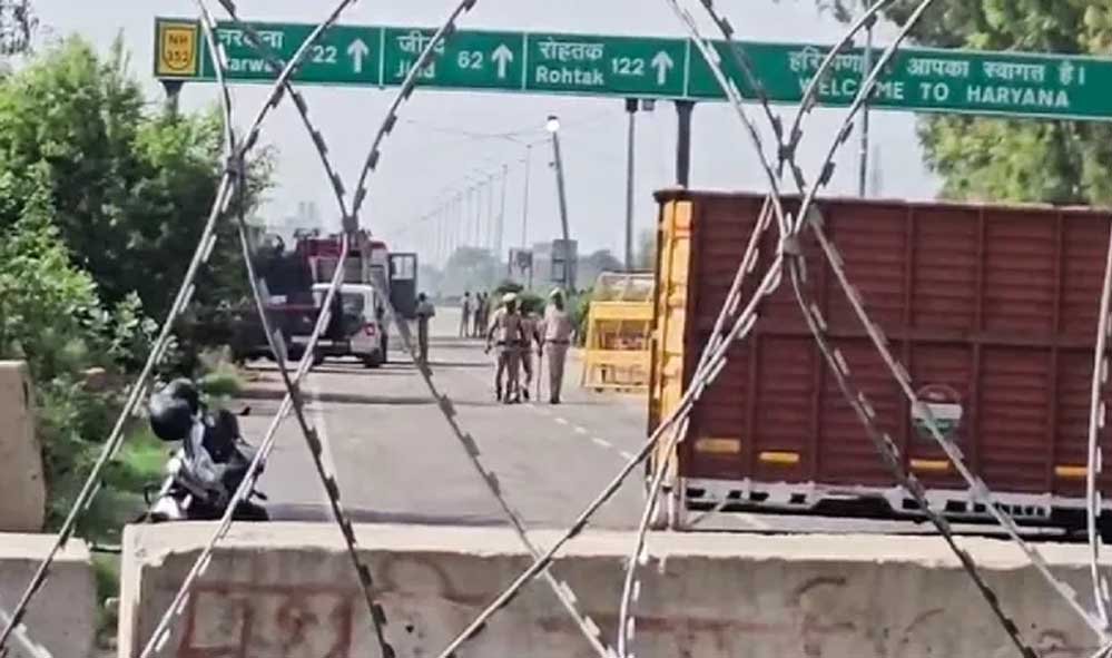 किसानों का दिल्ली कूच फिर रोका गया, खनौरी बॉर्डर सील; भारत-अमेरिका ट्रेड डील के खिलाफ प्रदर्शन तेज किसानों का दिल्ली कूच फिर रोका गया, खनौरी बॉर्डर सील; भारत-अमेरिका ट्रेड डील के खिलाफ प्रदर्शन तेज