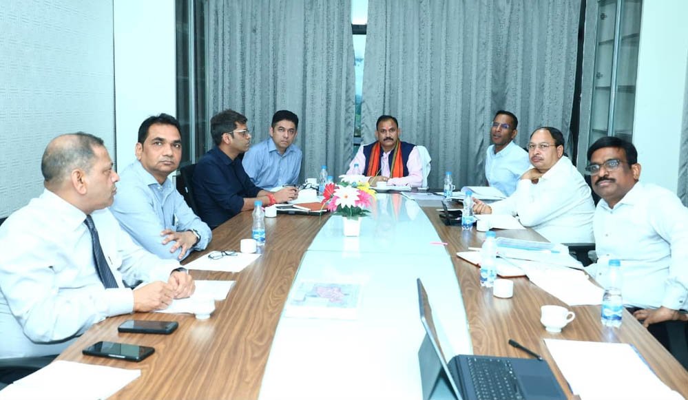 रायपुर : स्वास्थ्य अधोसंरचना को मिलेगी नई गति: स्वास्थ्य मंत्री श्याम बिहारी जायसवाल रायपुर : स्वास्थ्य अधोसंरचना को मिलेगी नई गति: स्वास्थ्य मंत्री श्याम बिहारी जायसवाल