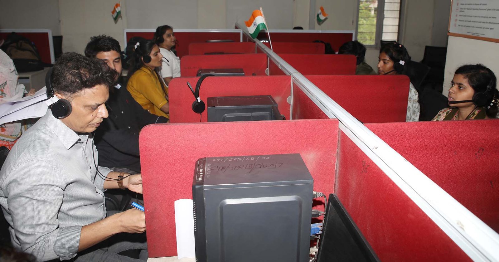राजस्थान संपर्क पोर्टल पर 76% शिकायतें निस्तारित, गृह विभाग ने बढ़ाई निगरानी राजस्थान संपर्क पोर्टल पर 76% शिकायतें निस्तारित, गृह विभाग ने बढ़ाई निगरानी