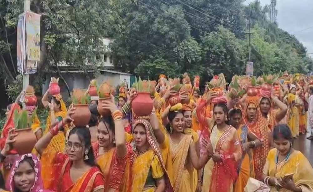 भिलाई की शिवमहापुराण कथा ने बनाया इतिहास, ‘गोल्डन बुक ऑफ वर्ल्ड रिकॉर्ड’ में दर्ज भिलाई की शिवमहापुराण कथा ने बनाया इतिहास, ‘गोल्डन बुक ऑफ वर्ल्ड रिकॉर्ड’ में दर्ज