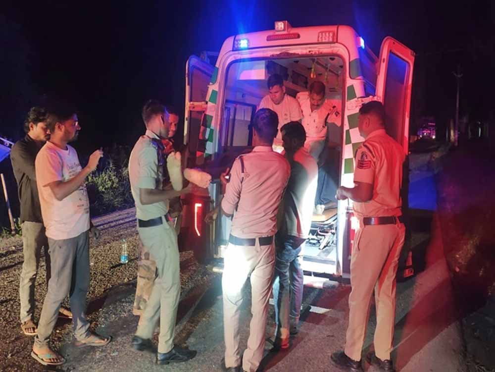 CG में भीषण सड़क हादसा, पिकअप और ट्रक की जोरदार भिड़ंत में 3 मजदूरों की मौत