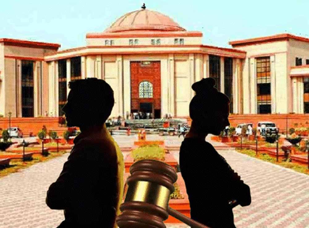 CG High Court: शादी के बाद भी खत्म नहीं होता POCSO केस, हाईकोर्ट ने याचिका की खारिज CG High Court: शादी के बाद भी खत्म नहीं होता POCSO केस, हाईकोर्ट ने याचिका की खारिज