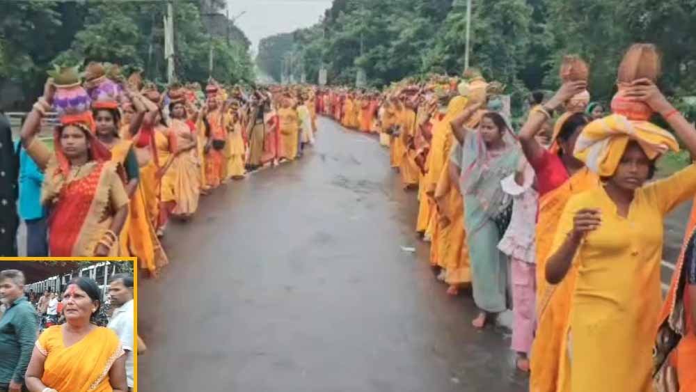 भिलाई में कलश यात्रा के दौरान महिलाओं से चेन स्नैचिंग, सुरक्षा व्यवस्था पर उठे सवाल भिलाई में कलश यात्रा के दौरान महिलाओं से चेन स्नैचिंग, सुरक्षा व्यवस्था पर उठे सवाल