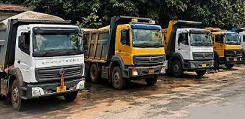 रायपुर औद्योगिक क्षेत्र में 4 अवैध मालवाहक वाहन जब्त, 700 क्विंटल स्पंज समेत स्क्रैप और कॉइल बरामद रायपुर औद्योगिक क्षेत्र में 4 अवैध मालवाहक वाहन जब्त, 700 क्विंटल स्पंज समेत स्क्रैप और कॉइल बरामद