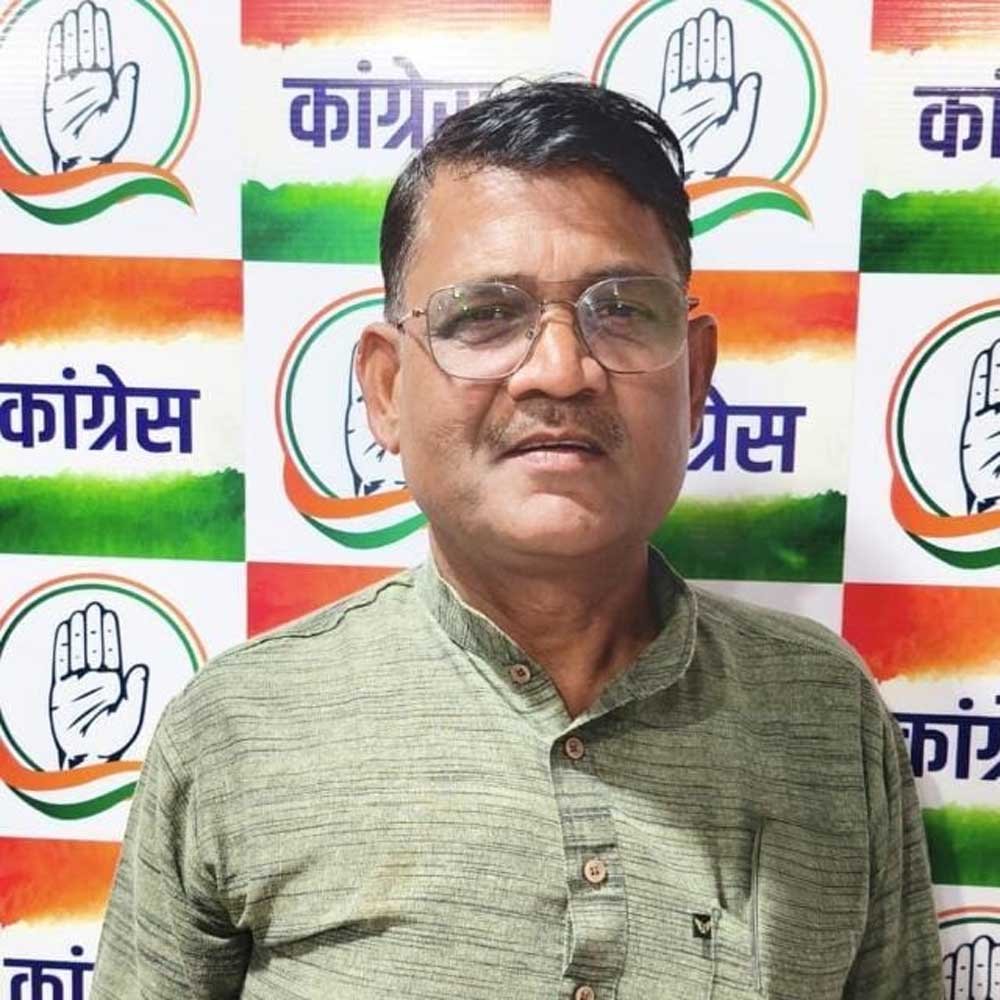 सरकारी कुर्सी पर राजनीति का रंग? पंचायत सचिव की कथित सोशल मीडिया सक्रियता पर कांग्रेस का हमला, निष्पक्ष जांच की उठी मांग सरकारी कुर्सी पर राजनीति का रंग? पंचायत सचिव की कथित सोशल मीडिया सक्रियता पर कांग्रेस का हमला, निष्पक्ष जांच की उठी मांग