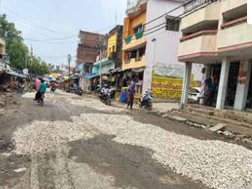 रायपुर को जाम से मिलेगी राहत! चंदनीडीह से पुराना धमतरी रोड तक बनेगा नया रास्ता, अधिकारियों ने किया निरीक्षण रायपुर को जाम से मिलेगी राहत! चंदनीडीह से पुराना धमतरी रोड तक बनेगा नया रास्ता, अधिकारियों ने किया निरीक्षण