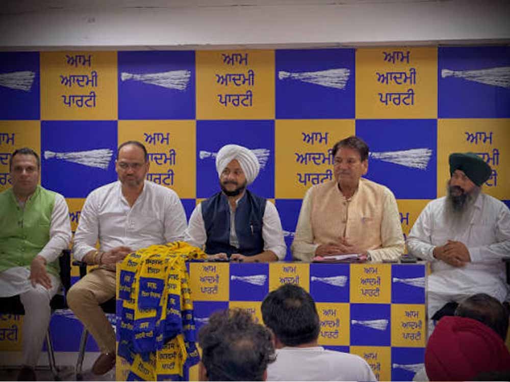 AAP का ‘चंडीगढ़ फर्स्ट’ मिशन शुरू, निगम चुनाव के लिए ईमानदार और शिक्षित उम्मीदवारों की तलाश AAP का ‘चंडीगढ़ फर्स्ट’ मिशन शुरू, निगम चुनाव के लिए ईमानदार और शिक्षित उम्मीदवारों की तलाश
