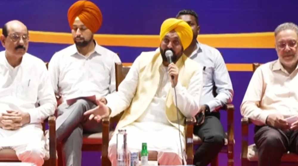 पंजाब CM भगवंत मान का बड़ा दावा, एक दिन में 800 और अब तक 69,094 सरकारी नौकरियां दीं पंजाब CM भगवंत मान का बड़ा दावा, एक दिन में 800 और अब तक 69,094 सरकारी नौकरियां दीं