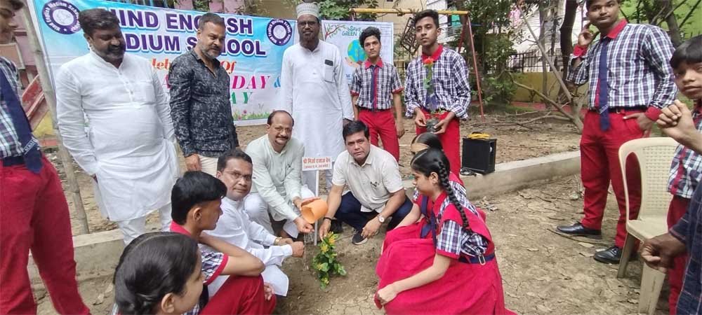 पेड़ों के बग़ैर जीवन की कल्पना नहीं की जा सकती – मिर्ज़ा एजाज़ बेग पेड़ों के बग़ैर जीवन की कल्पना नहीं की जा सकती – मिर्ज़ा एजाज़ बेग